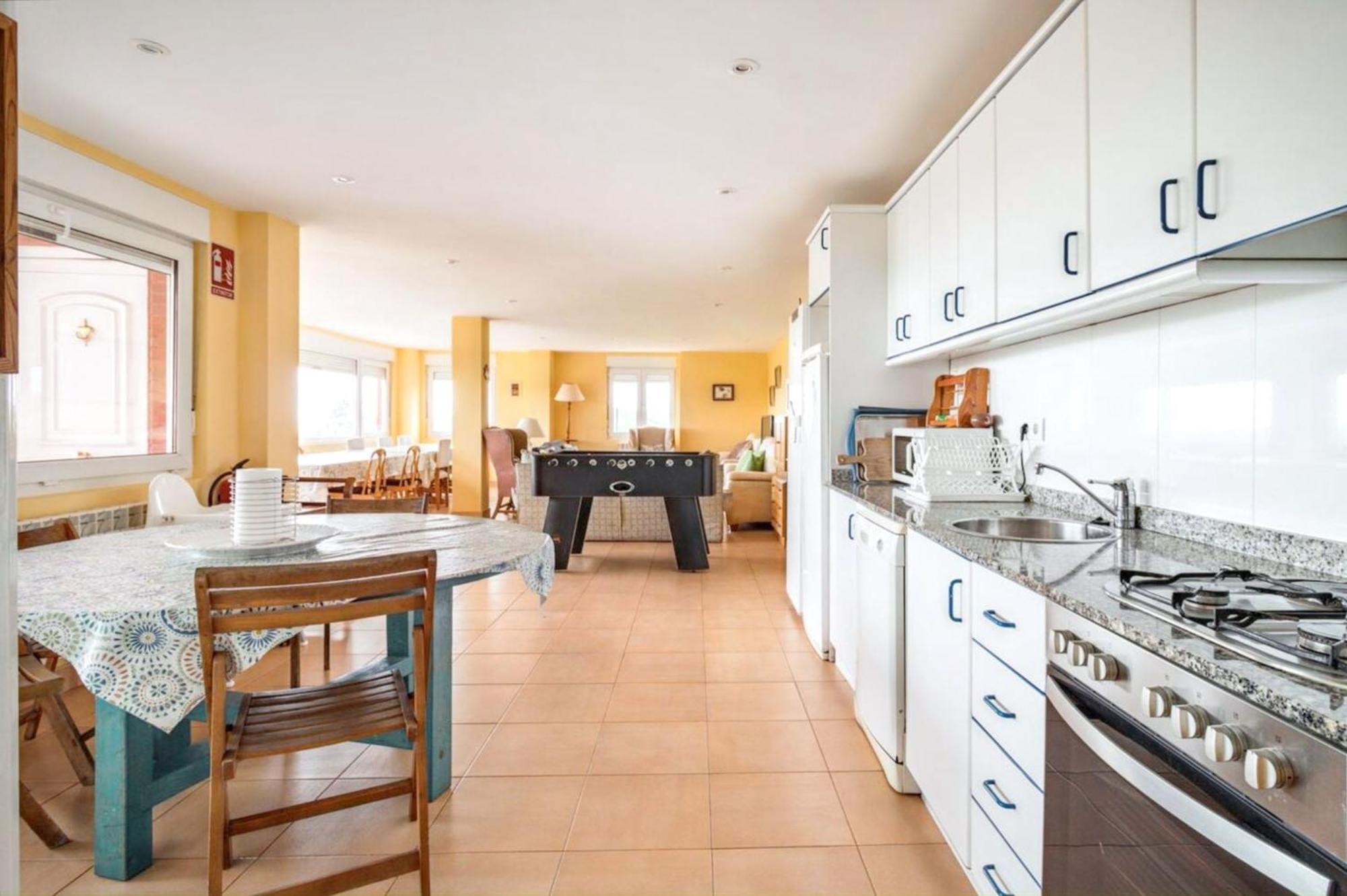 Spacious House With Sea View In Liencres + Jacuzzi Εξωτερικό φωτογραφία