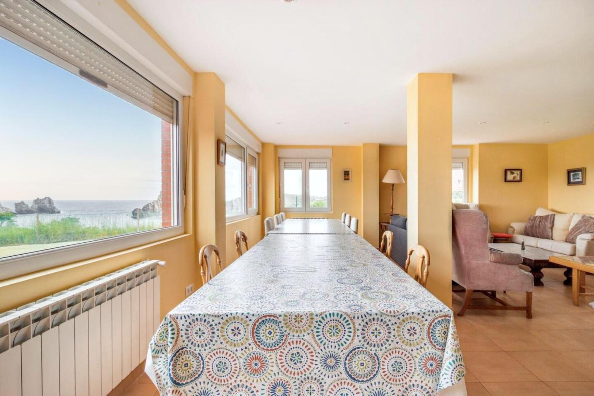 Spacious House With Sea View In Liencres + Jacuzzi Εξωτερικό φωτογραφία